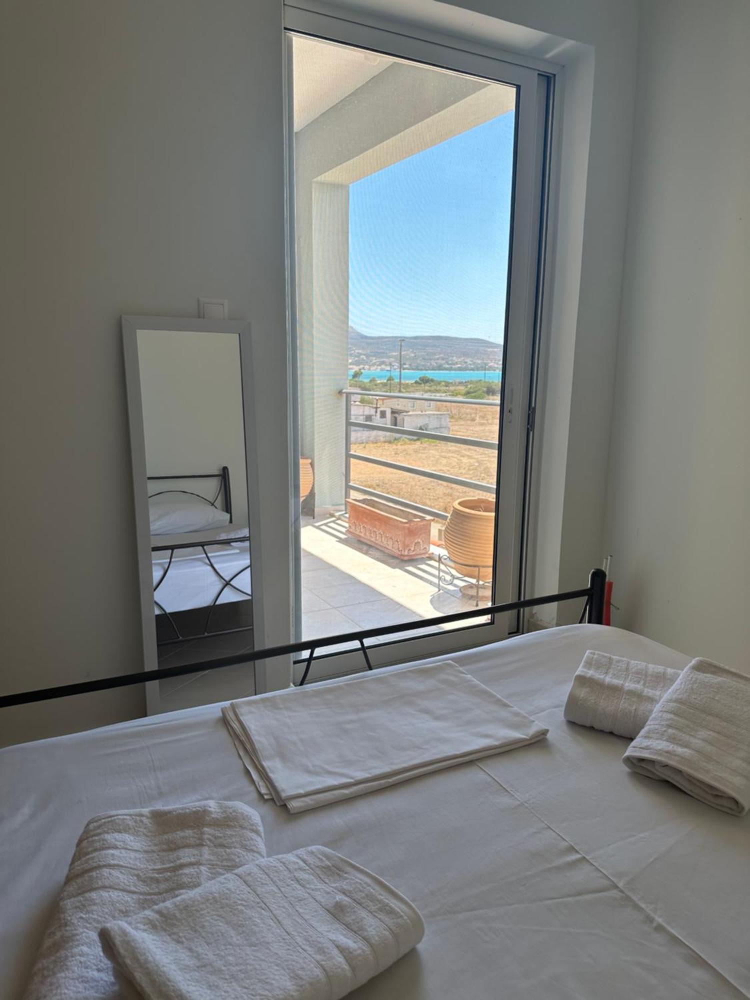 Deer Bay Vila Lägenhet Vingláfia Exteriör bild